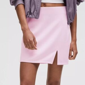 NWOT Lululemon Softstreme Mini Skirt in Pink -Medium